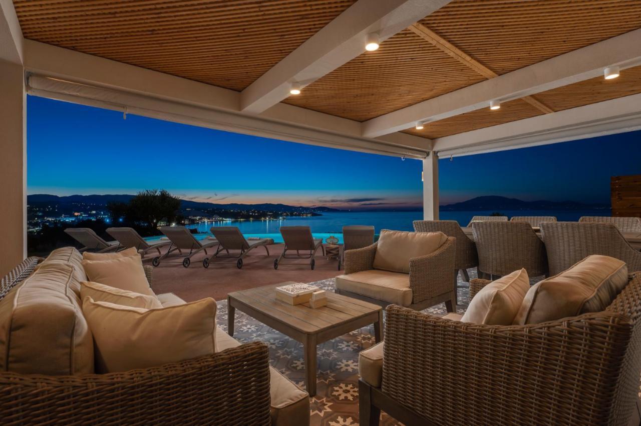 Carvella - A Sublimely Relaxing Escape! Villa